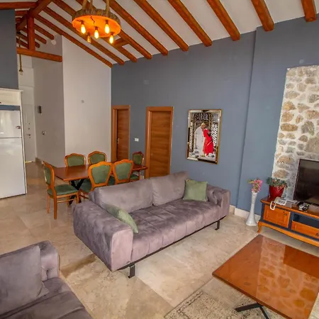 Patara Titanic 3+1 Villa, Oezel Havuzlu, Вилла