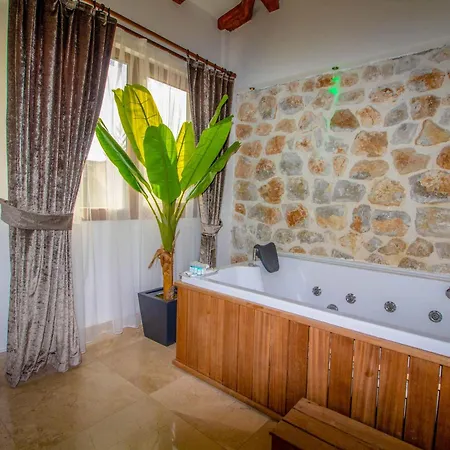 Patara Titanic 3+1 Villa, Oezel Havuzlu, Фетхие